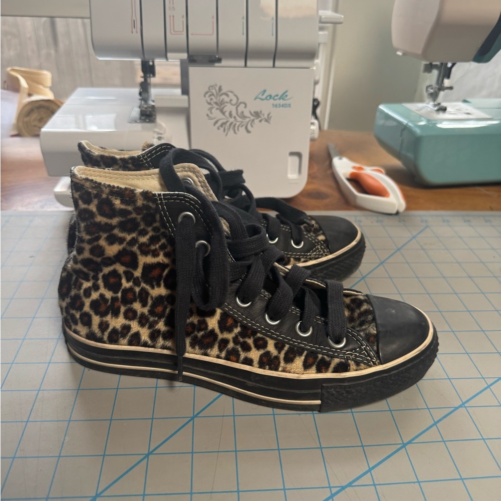 Leopard Print High-Top All Stars Sneakers 🐆⭐️🏁